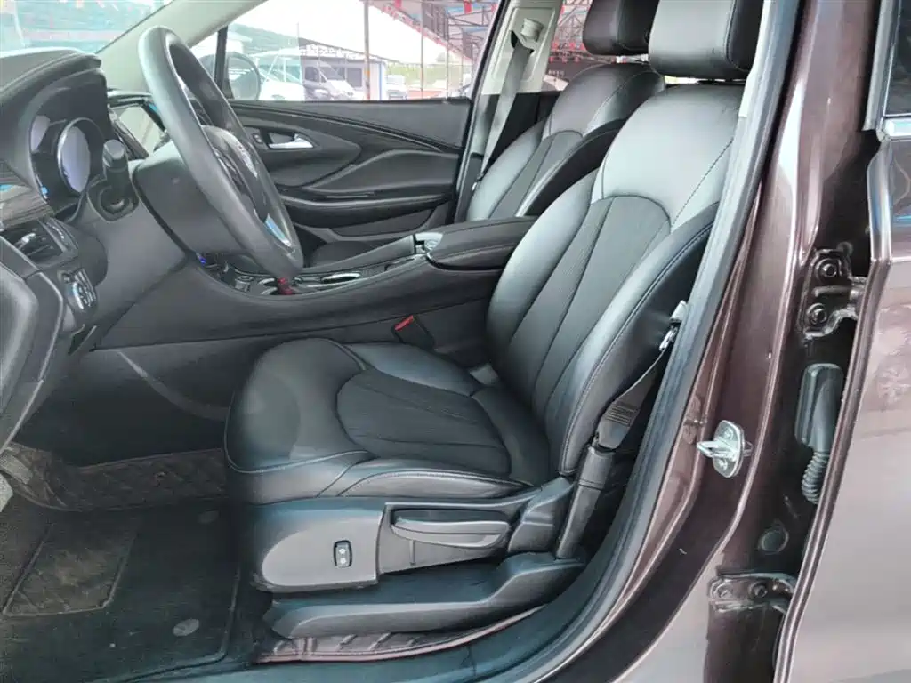 Buick Envision Plus 2018 20T 2WD Leading фото 15