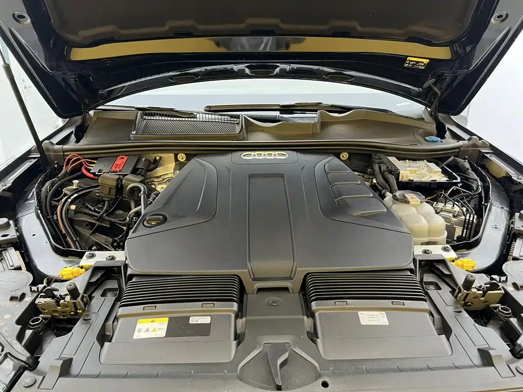 Photo 10 - Audi Q7