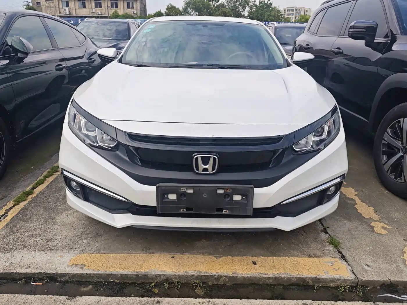 Фото 2 - Honda Civic