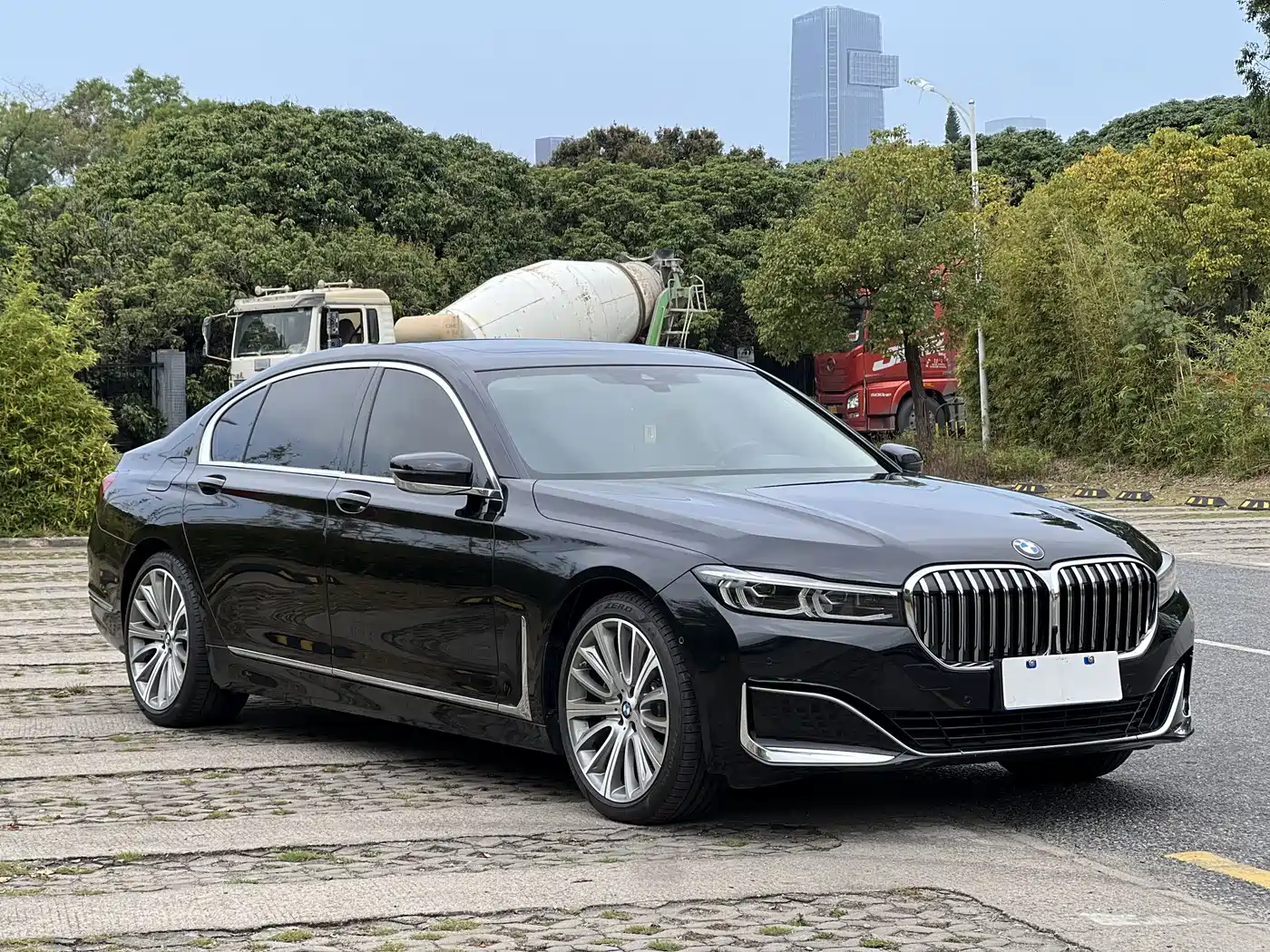 BMW 7 Series 2019 Facelift 740Li Leading Luxury Package фото 3
