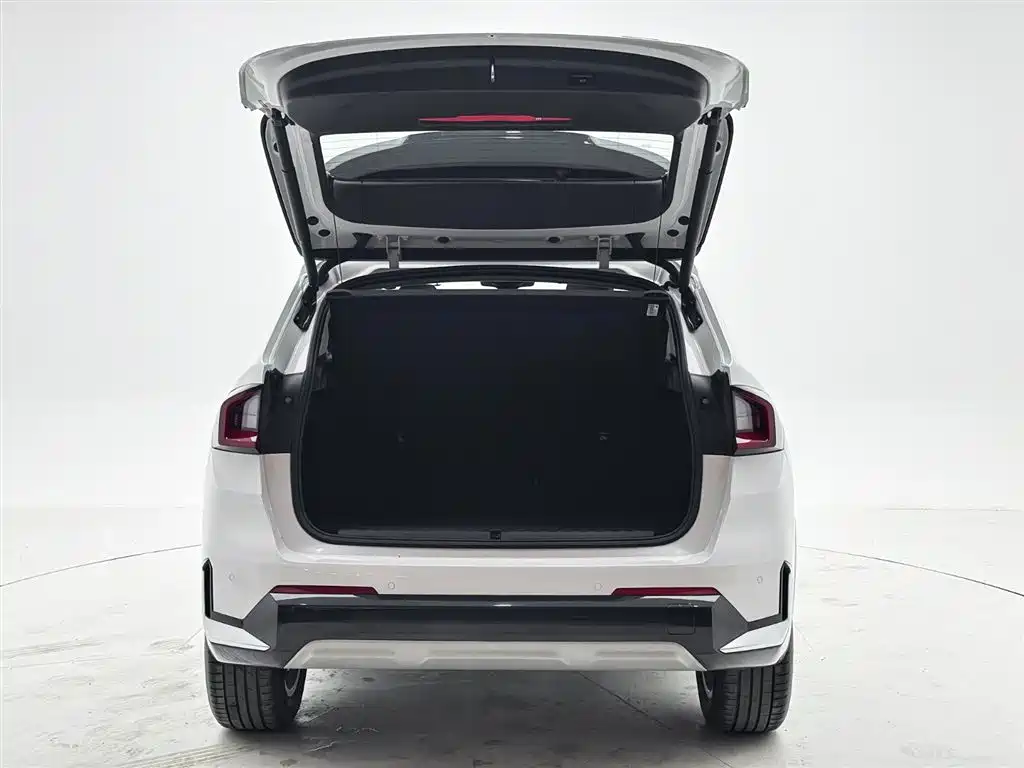 BMW X1 2023 sDrive20Li X Design Package фото 8