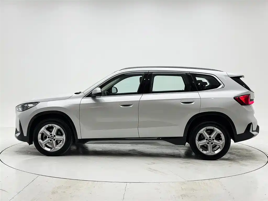 BMW X1 2023 sDrive20Li X Design Package фото 7