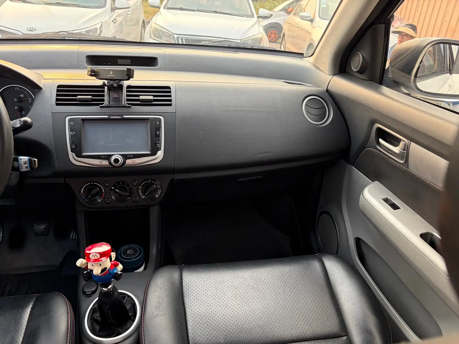 Photo 12 - Suzuki Swift