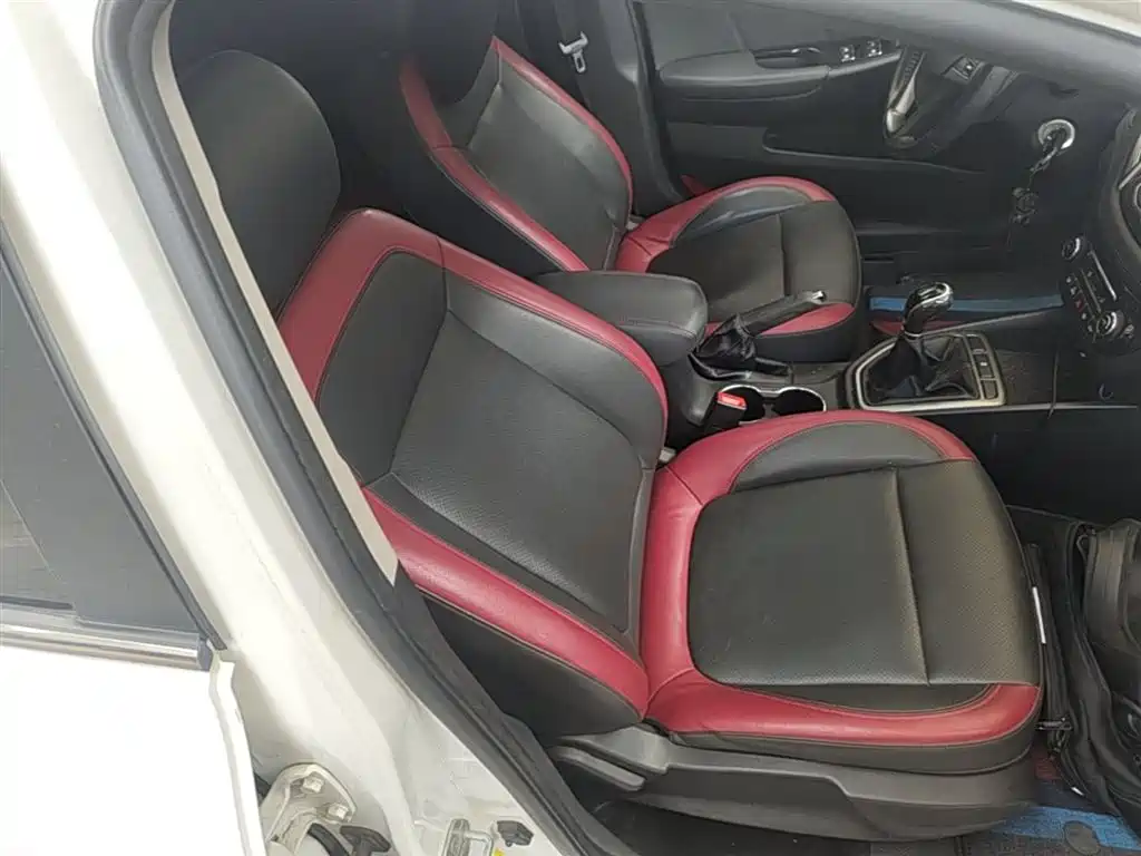 Changan Eado XT 2016 2016 1.6L Manual Stylish Cool Edition