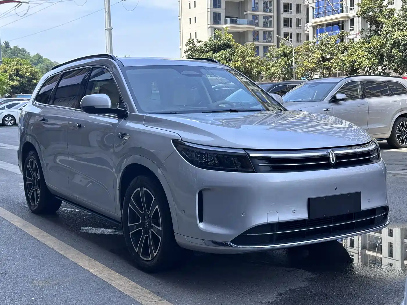 AITO Wenjie AITO M7 2024 1.5T Smart Drive AWD Pro 6-seater фото 4