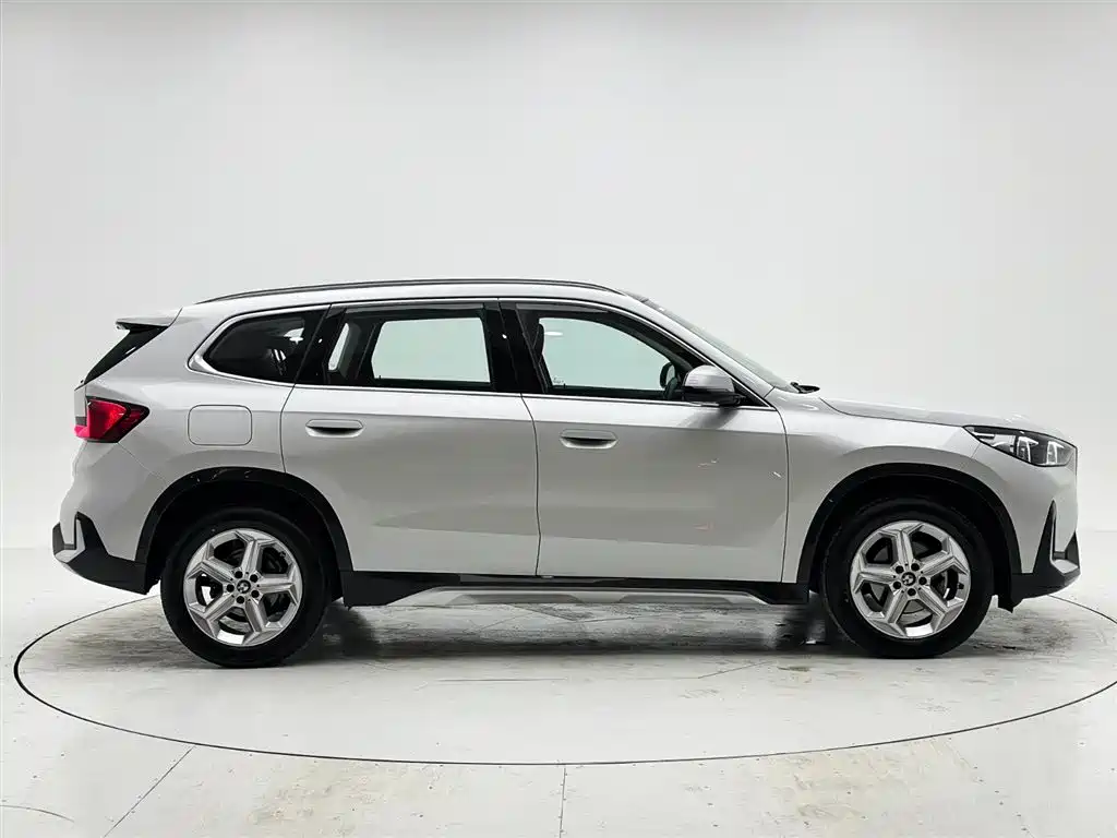 BMW X1 2023 sDrive20Li X Design Package фото 9