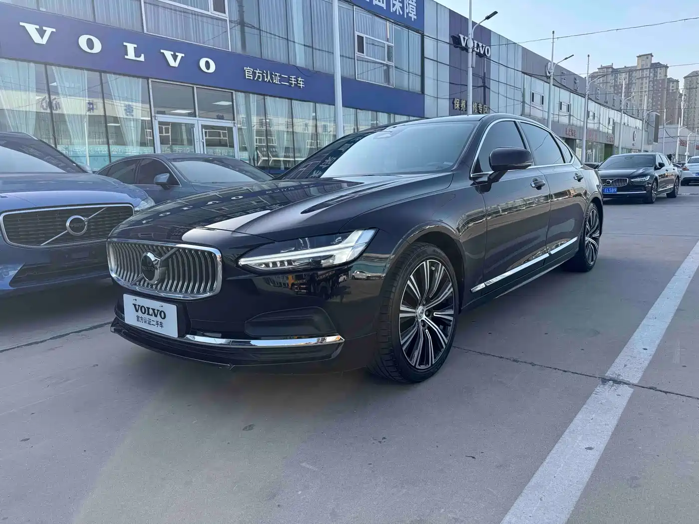 Volvo S90 2021 Model B5 Momentum Luxury Edition