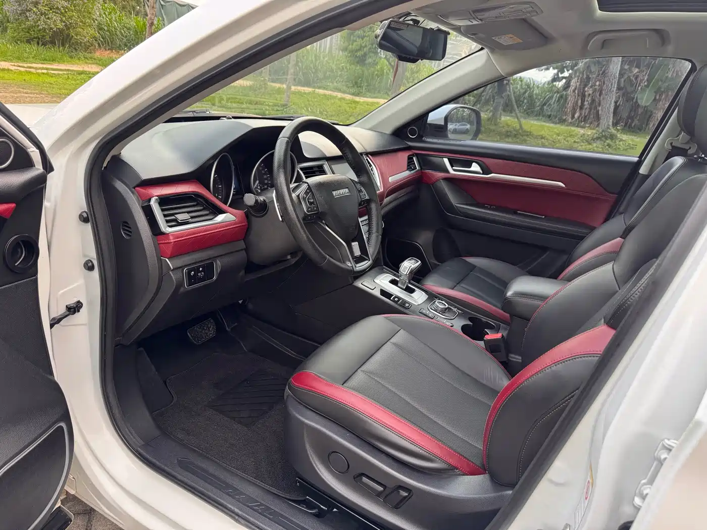 Haval H6 Coupe 2020 2020 Smart Connect Edition 1.5T Automatic 2WD Luxury Smart Connect