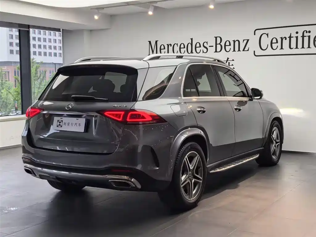 Mercedes-Benz GLE 2021 GLE 450 4MATIC Luxury фото 13