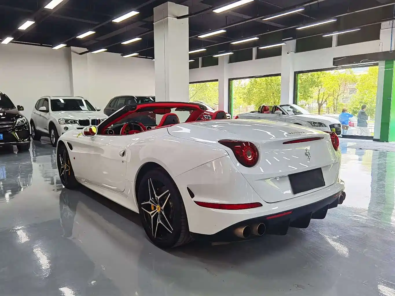 Ferrari California T 2015 3.9T Standard фото 7