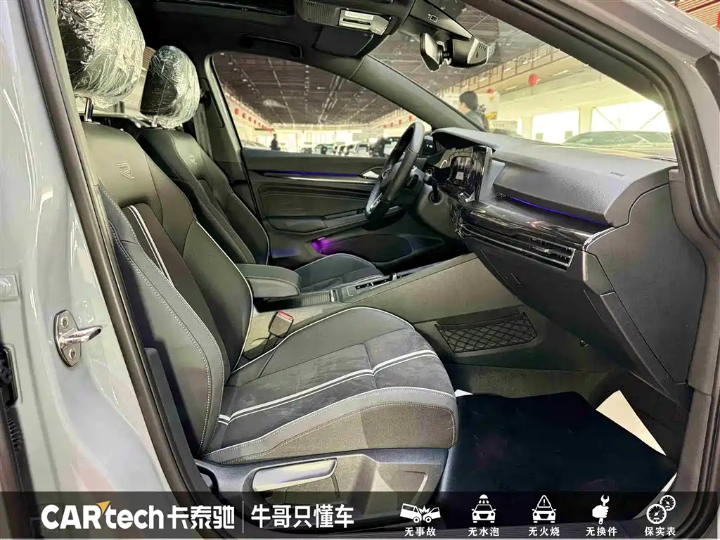 Volkswagen Golf 2023 Model 280TSI DSG R-Line фото 27