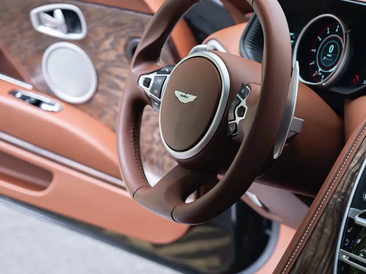 Aston Martin DB11 2018 2019 Model 4.0T V8 Coupe