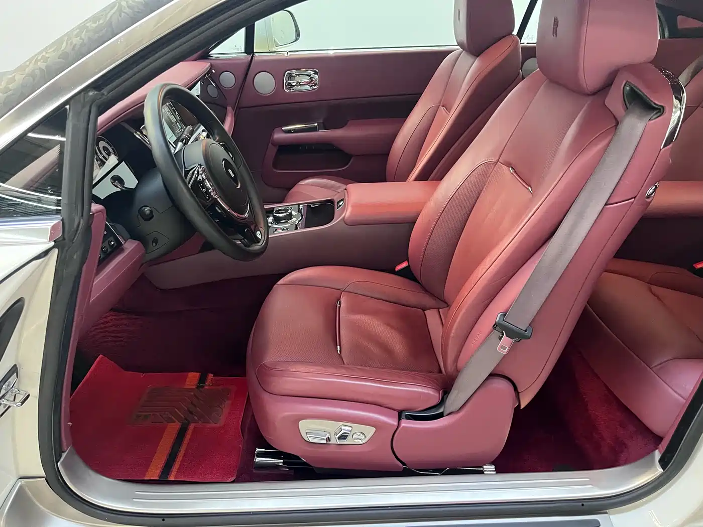 Rolls-Royce Wraith 2014 2013 6.6T Standard