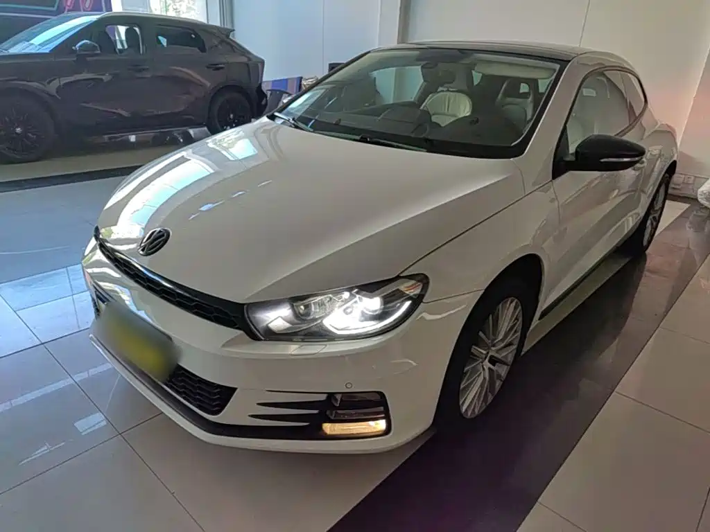 Volkswagen Scirocco 2017 2015 2.0TSI Luxury Edition