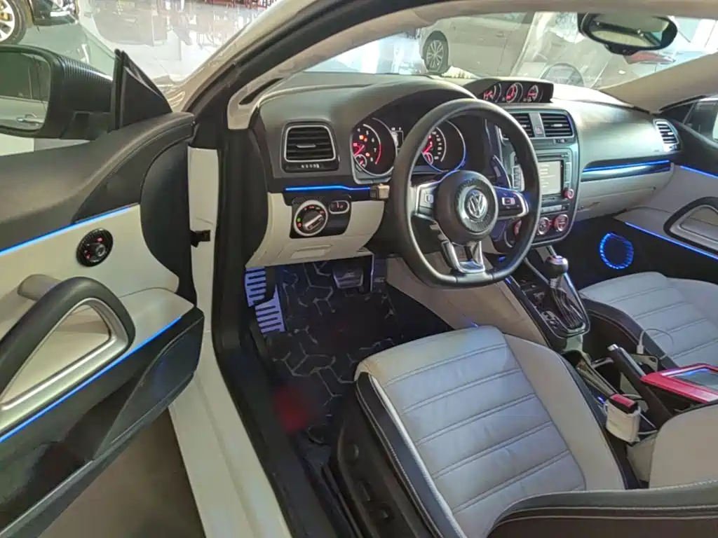 Volkswagen Scirocco 2017 2015 2.0TSI Luxury Edition