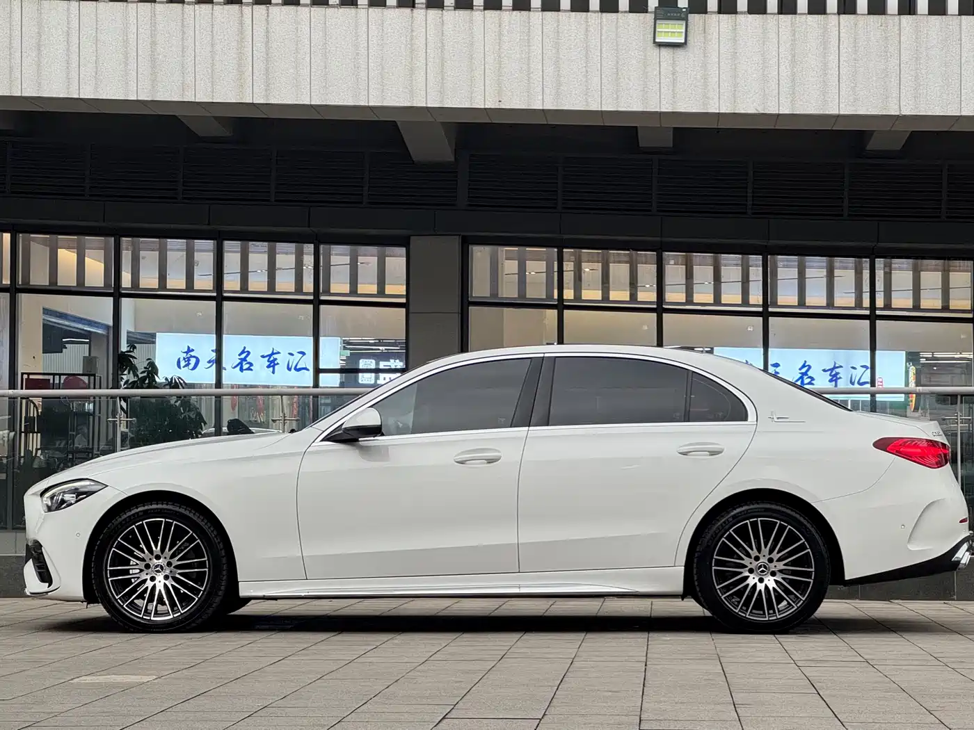 Mercedes-Benz C-Class 2023 C 200 L Sport фото 4