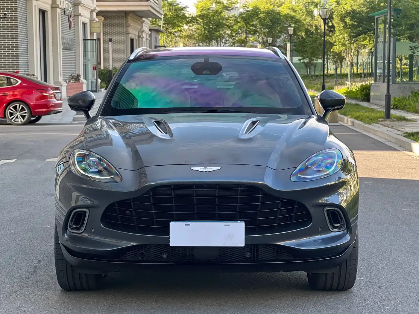 Aston Martin DBX 2024 2023 4.0T V8