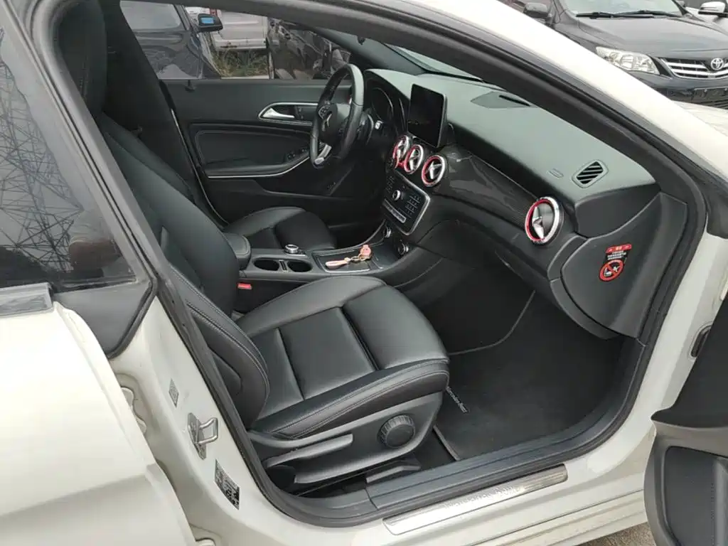 Mercedes-Benz CLA (Import) 2018 2018 CLA 200 Dynamic Edition