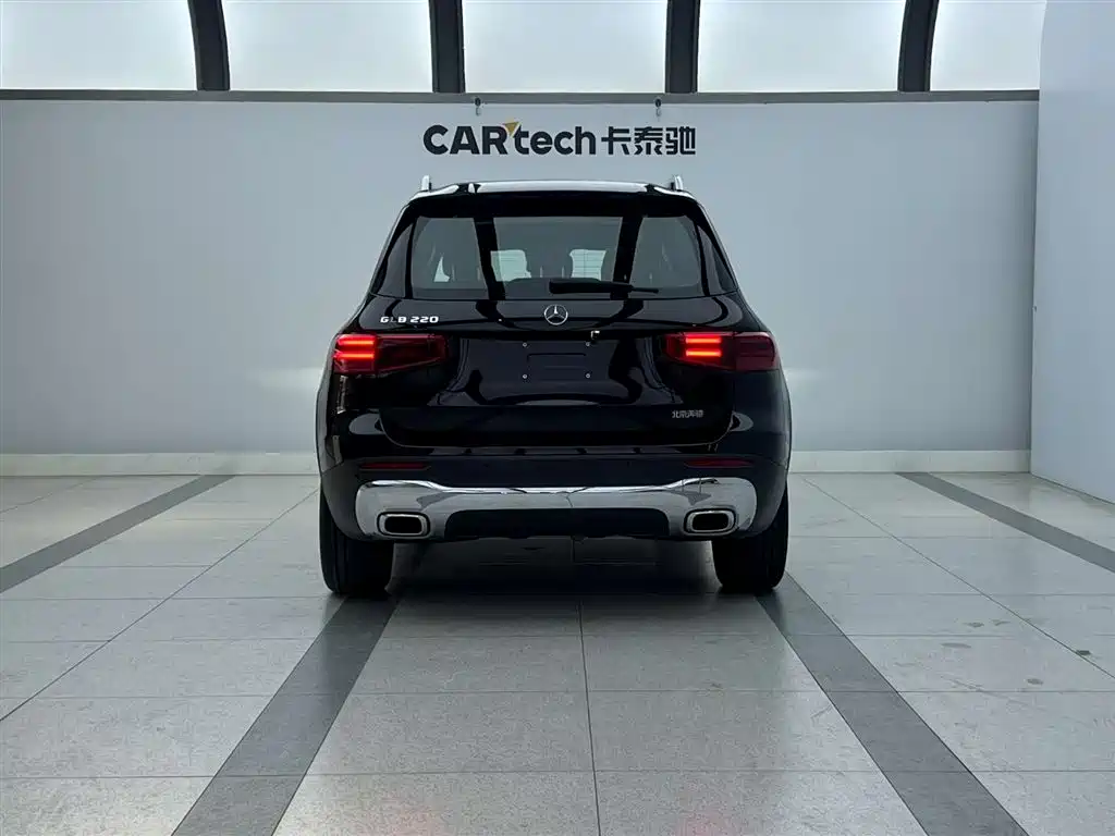 Mercedes-Benz GLB 2024 Facelift GLB 220 Dynamic фото 4