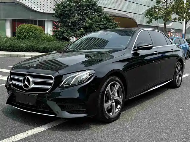 Mercedes-Benz E-Class 2017 E 300 L Sport Luxury — фото 1