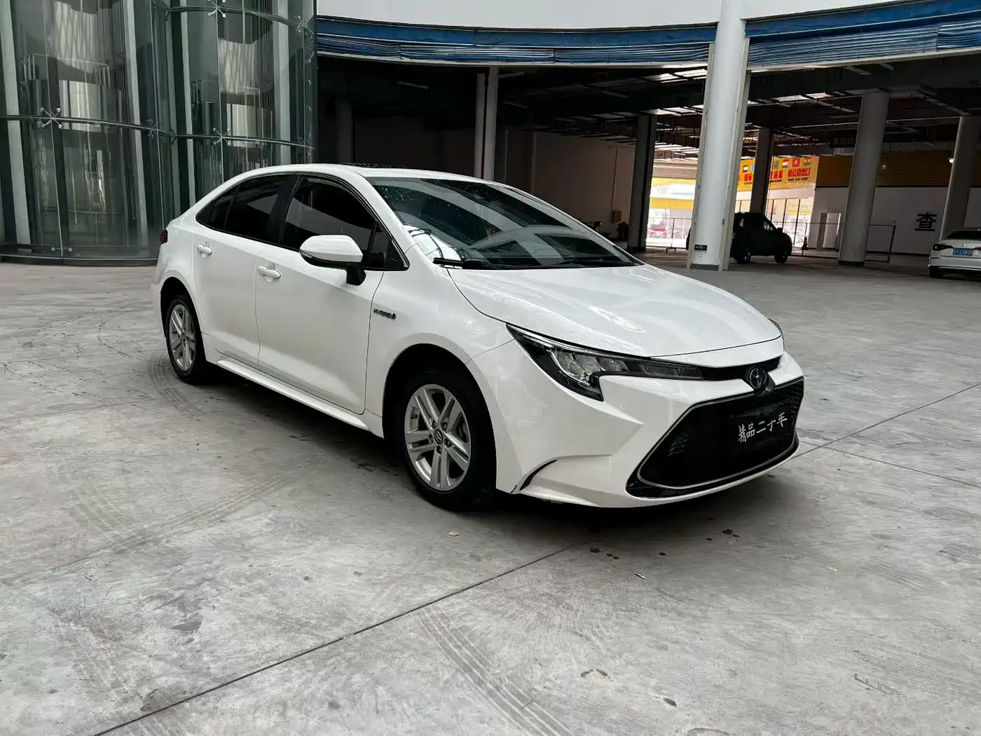 Toyota Levin 2022 Dual Engine 1.8H E-CVT Luxury Edition фото 2