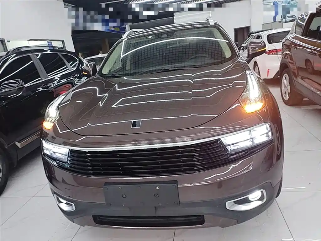 Lynk & Co 01 2017 2.0T 2WD Pro Version фото 3