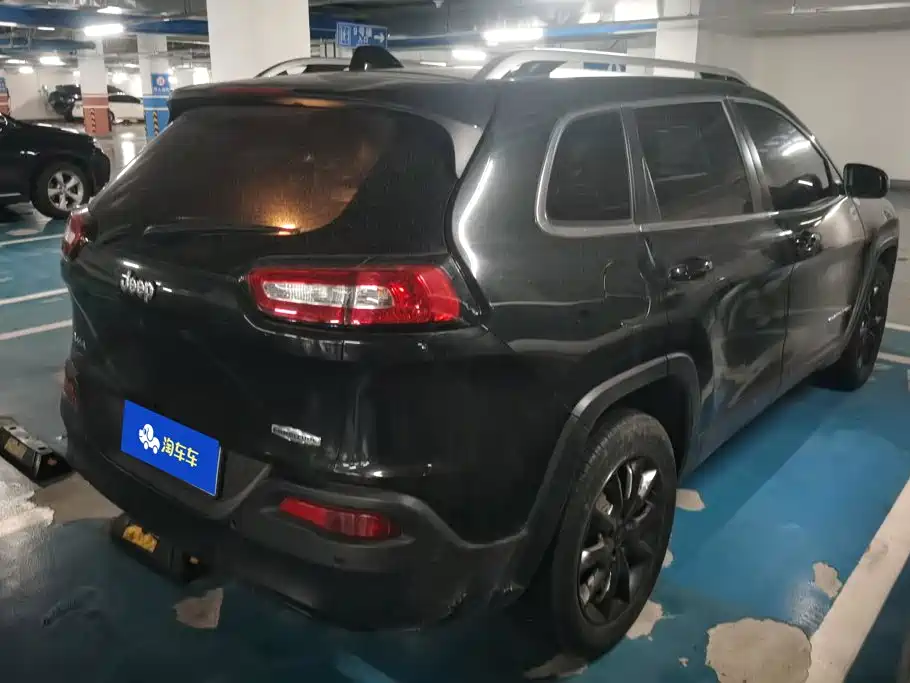 Jeep Cherokee (Import) 2015 2014 2.4L Luxury