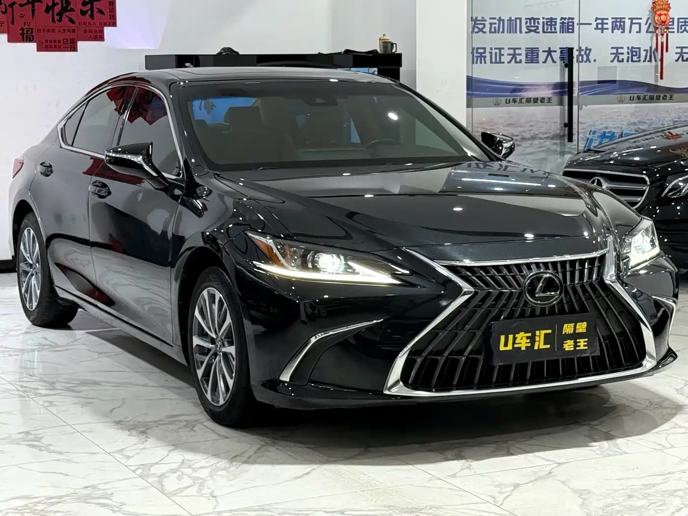Lexus ES 2021 200 Excellence Edition фото 3