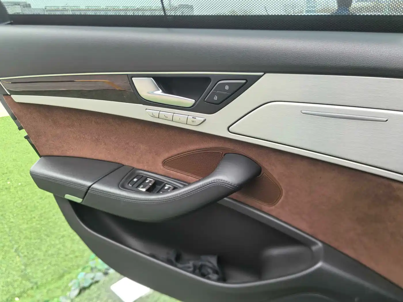 Audi A8 2013 A8L 50 TFSI quattro Premium фото 15
