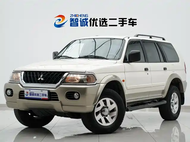  Mitsubishi Pajero Sport 2004 Model 3.0L Automatic 4WD Super Luxury