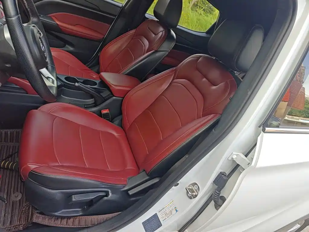 Dongfeng Fengguang Fengon 500 2021 2021 1.5L CVT Comfort