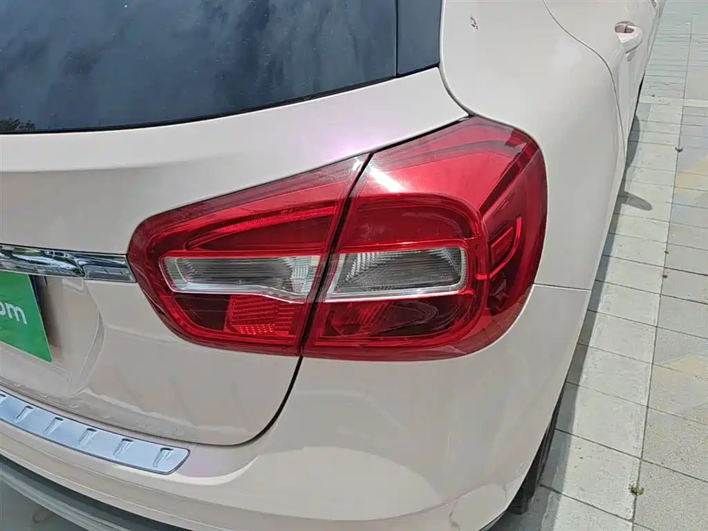 Mercedes-Benz GLA 2016 GLA 200 Fashion фото 8