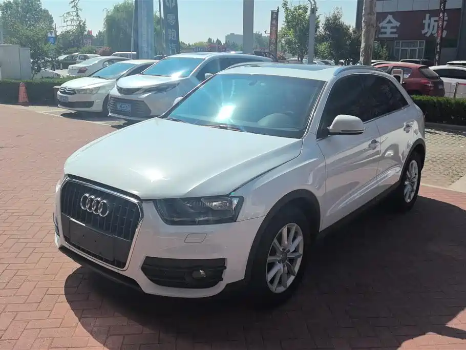 Audi Q3 2015 30 TFSI Progressive