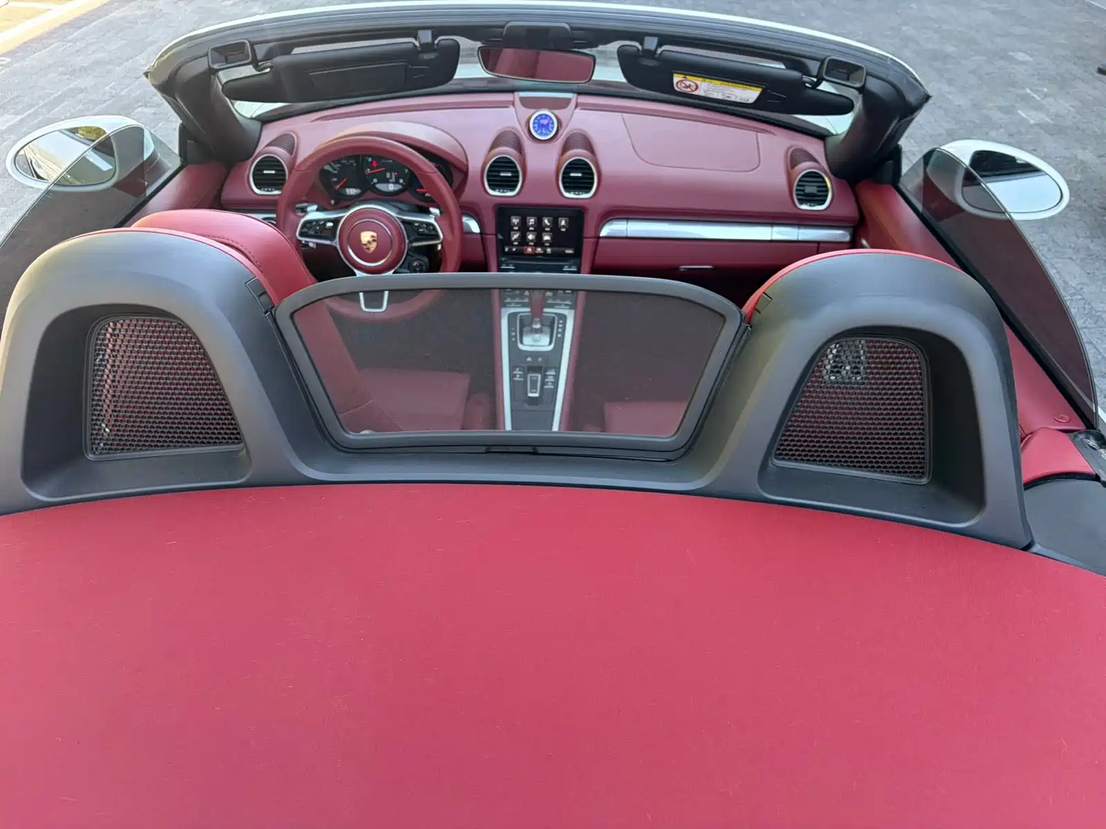 Photo 18 - Porsche 718