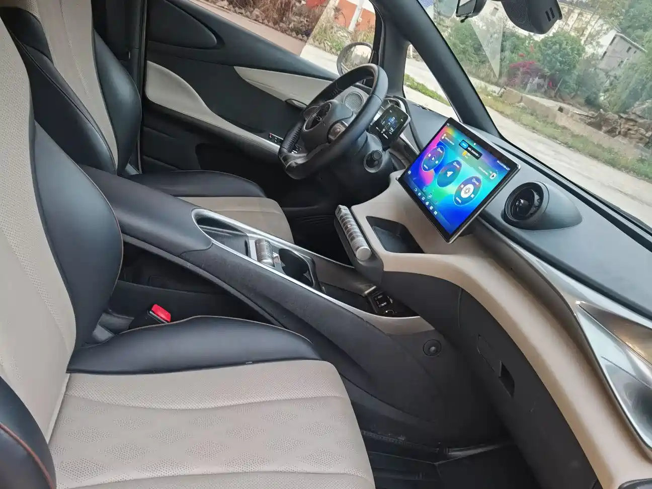 BYD Dolphin 2024 Glory Edition 420km Fashion Edition фото 7