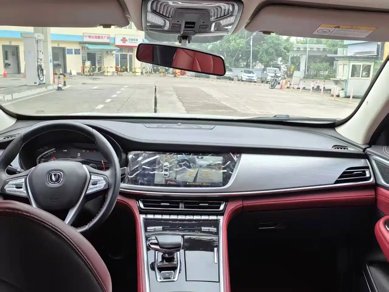 Фото 9 - Changan CS85