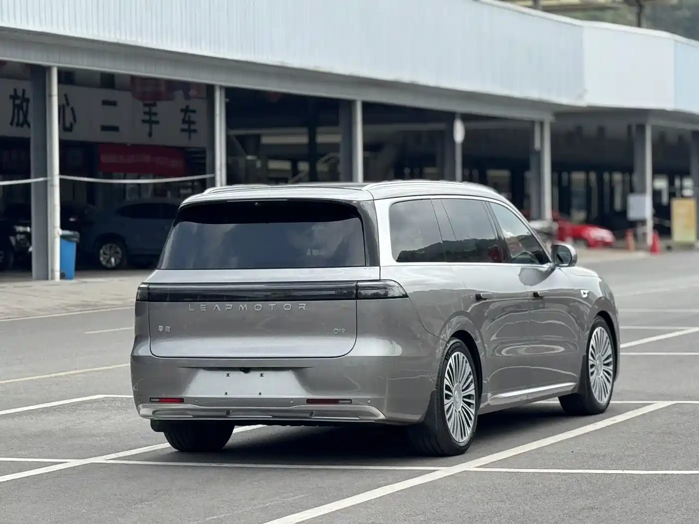 Leapmotor D Series 2026 2026 Model Pure Electric 115kWh 6-Seater