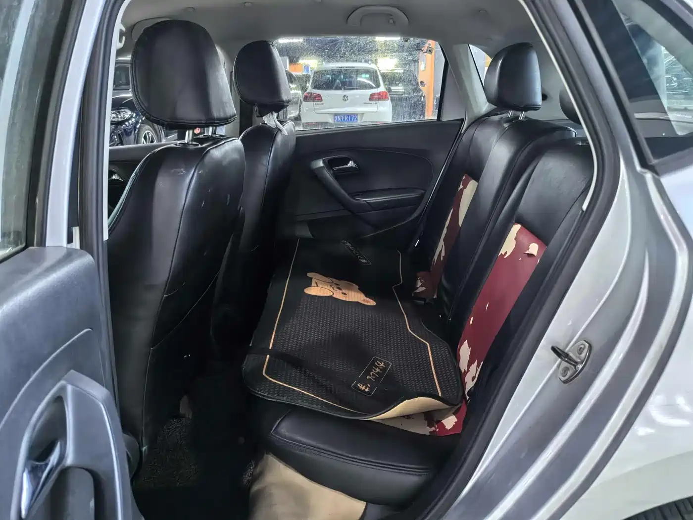 Volkswagen Polo 2013 1.6L Automatic Comfort Edition фото 5
