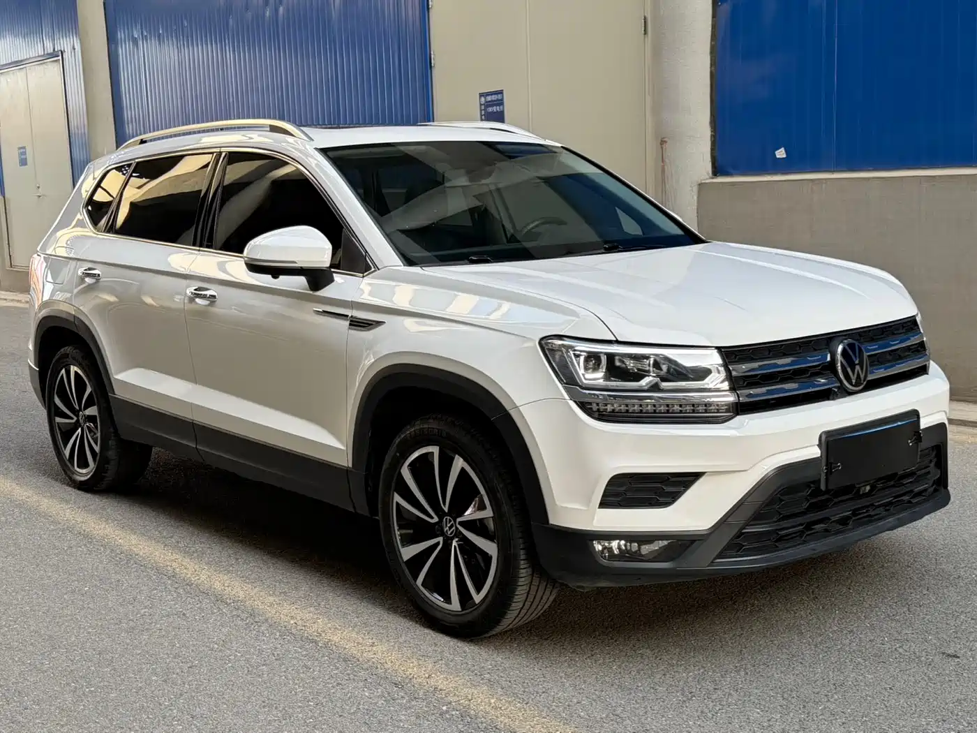 Volkswagen Tharu 2022 280TSI FWD Luxury Edition фото 3