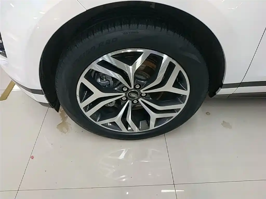Land Rover Range Rover Evoque 2022 Range Rover Evoque L 249PS R-Dynamic Luxury Edition фото 23