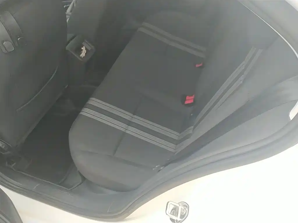 Volkswagen Lamando 2017 230TSI DSG Trend Edition фото 17