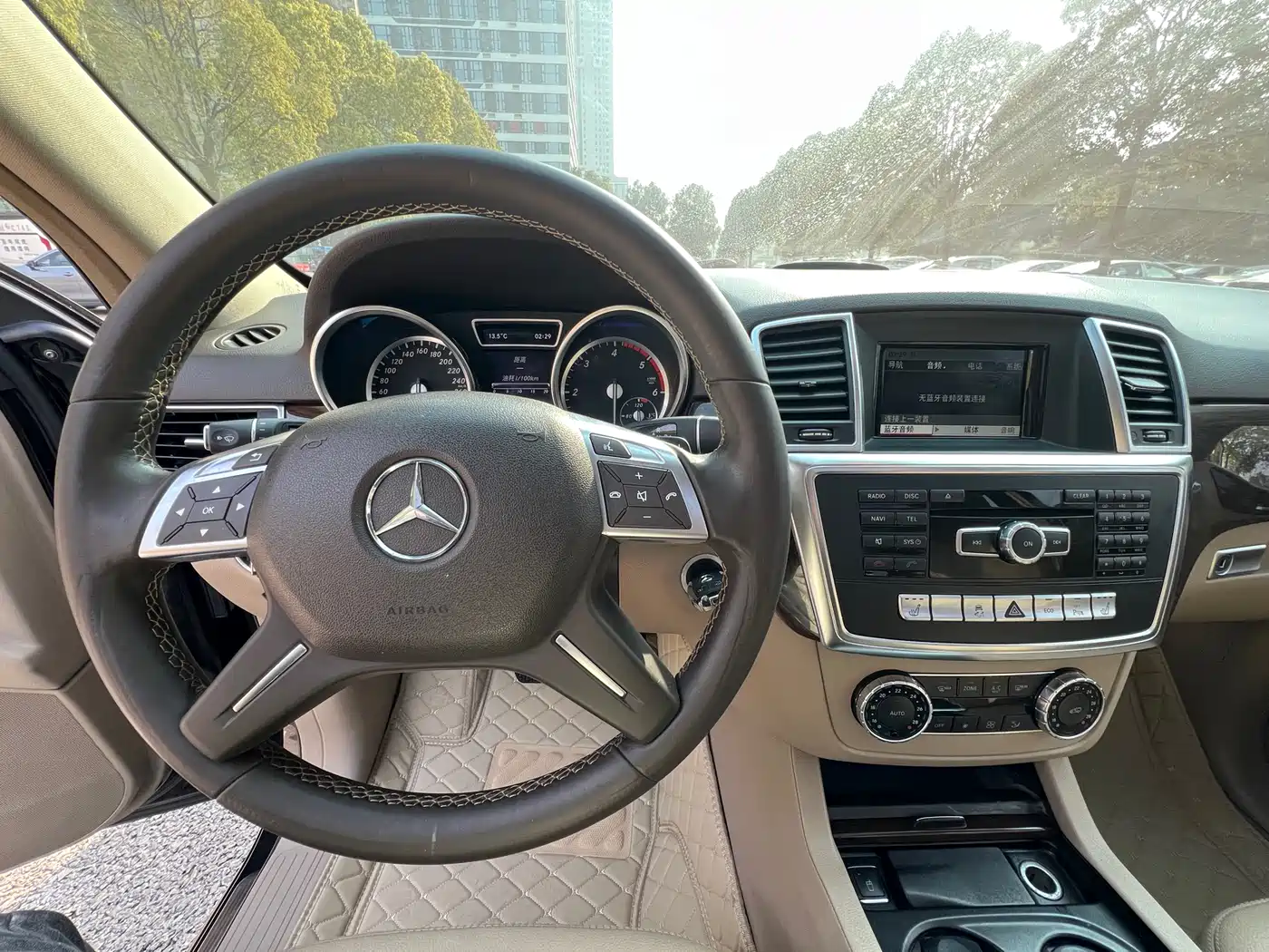 Mercedes-Benz M-Class 2014 ML 350 CDI 4MATIC фото 10