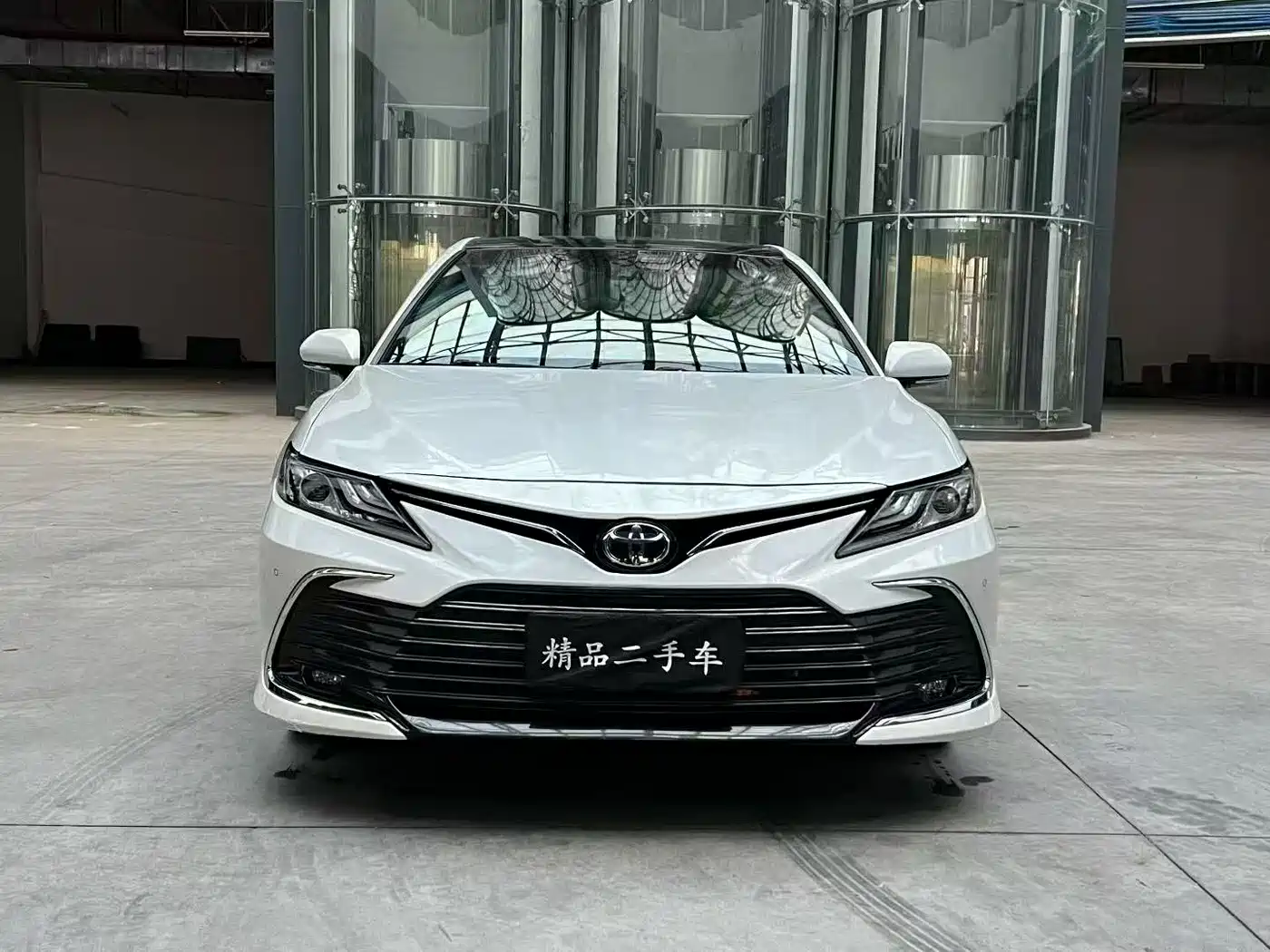 Toyota Camry 2021 2.5G Luxury Edition фото 2