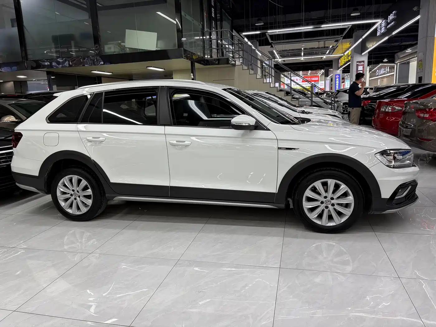 Volkswagen C-TREK 2018 1.5L Auto Fashion Edition фото 4