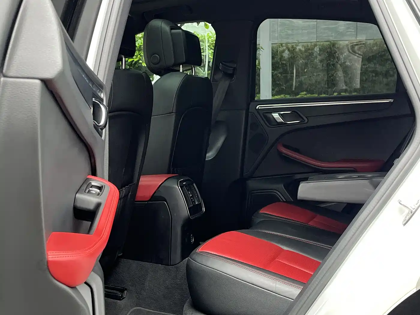 Porsche Macan 2017 Macan 2.0T фото 10