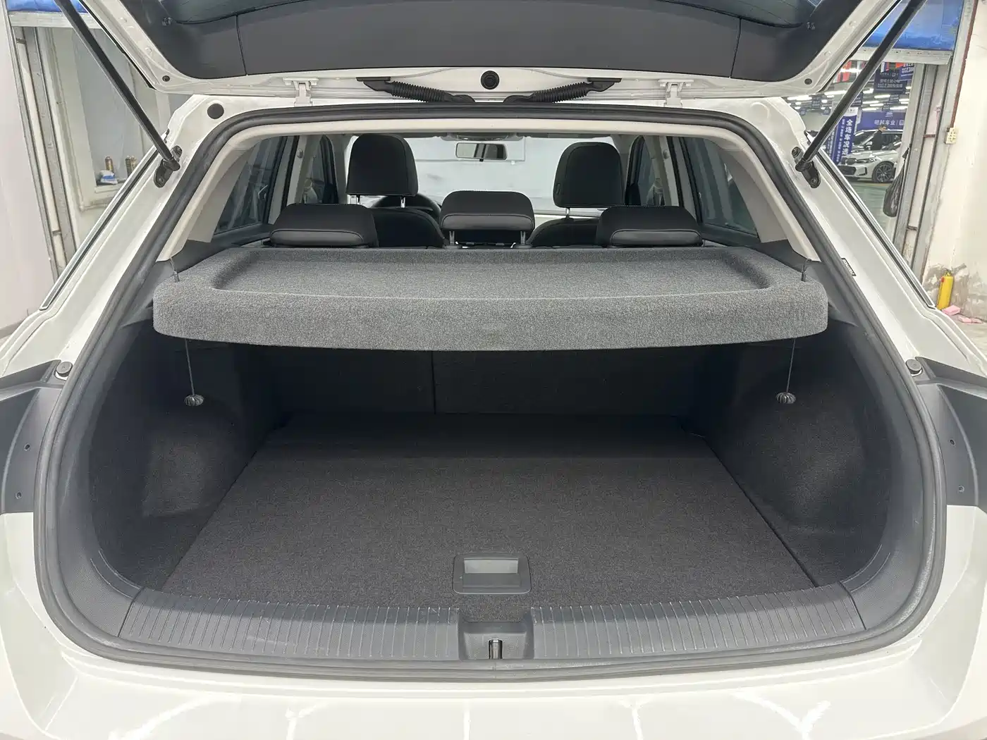 Volkswagen T-ROC 2023 280TSI DSG 2WD Time Edition фото 16
