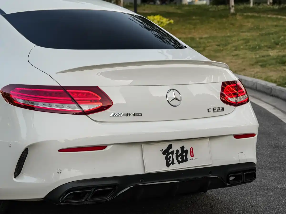 Mercedes-Benz C-Class AMG 2016 AMG C 63 Coupe фото 6