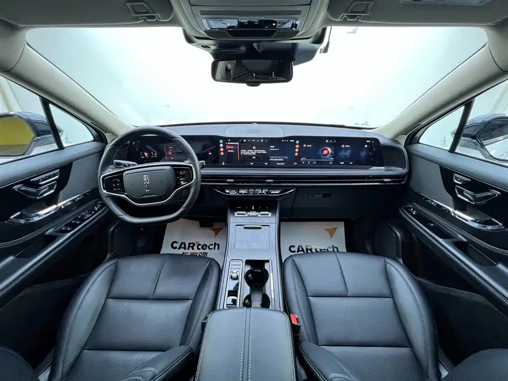 LINCOLN ADVENTURER