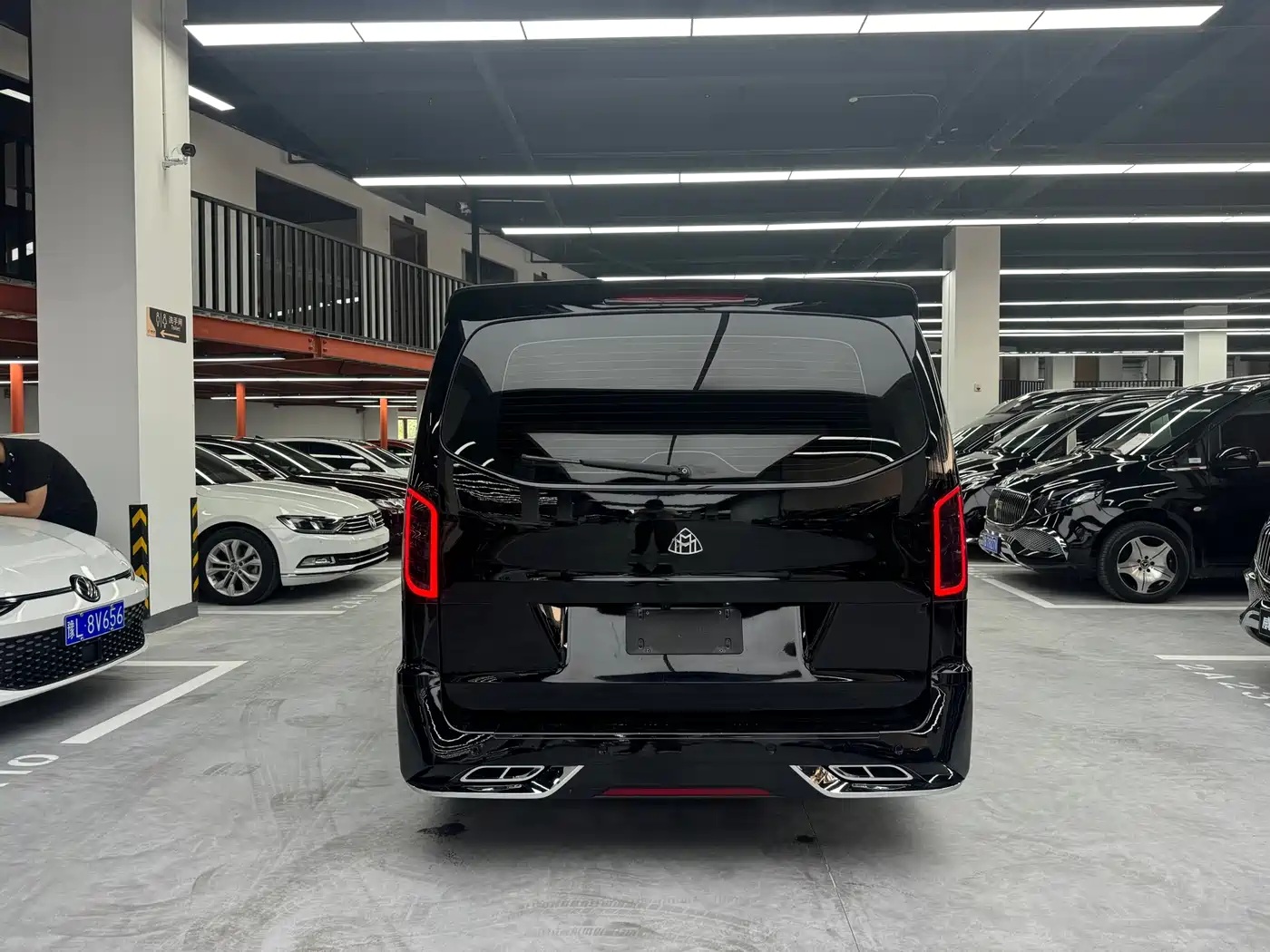 Mercedes-Benz Vito 2023 2.0T Elite 7-Seater фото 13