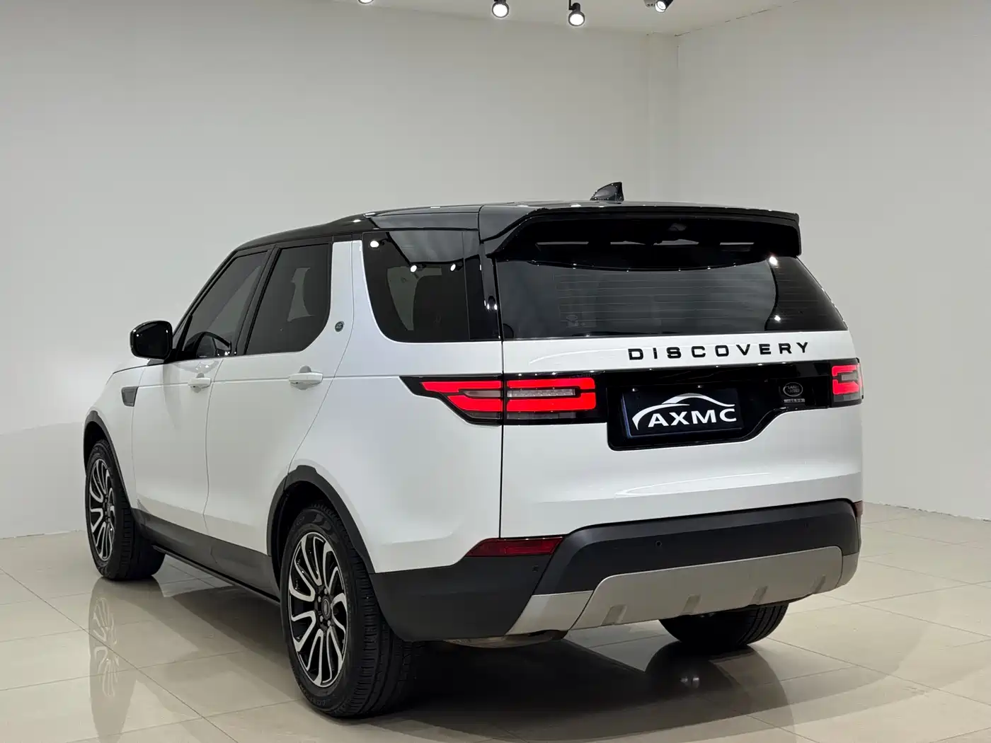 Land Rover Discovery 2019 3.0 SC V6 HSE LUXURY фото 4
